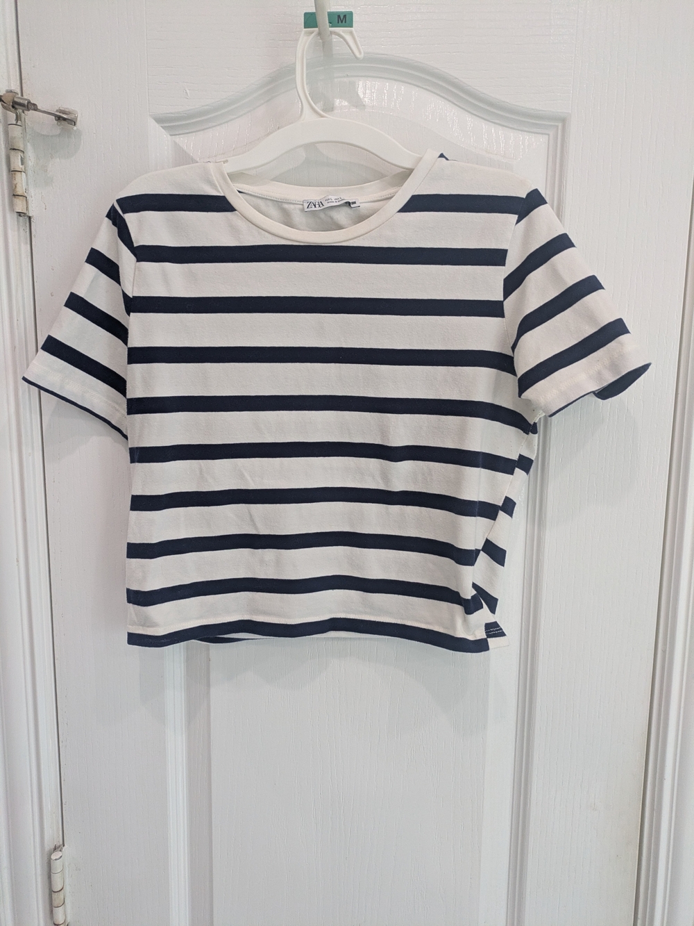 Zara White and Navy Striped Crop Top - L
